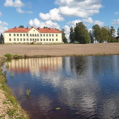 Jokihovi Hotel Nivala Екстериор снимка