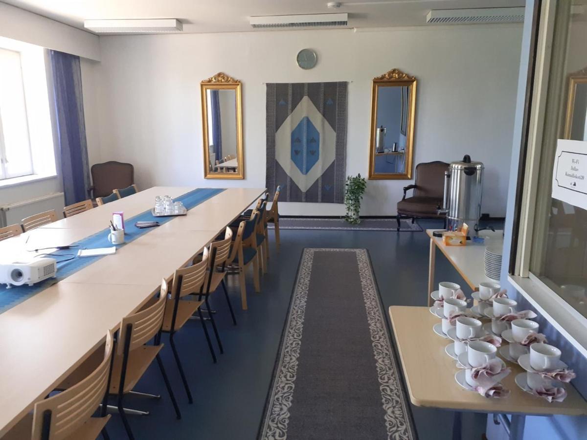 Jokihovi Hotel Nivala Екстериор снимка